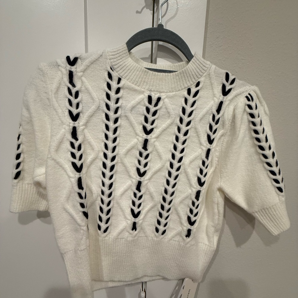 Commense White and Black Cable Knit Sweater